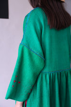 Load image into Gallery viewer, Green Dress
