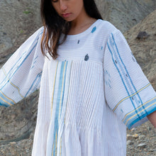 Load image into Gallery viewer, Pintuck Dress Indigo highlight

